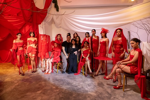 UNBOUND: Of Fabric & Bloom – Immersive Art Exhibition