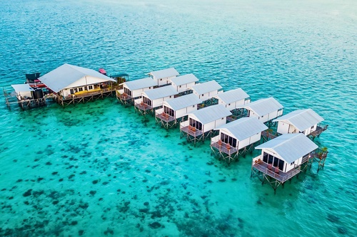 2D1N Shun Shun Water Bungalow Semporna