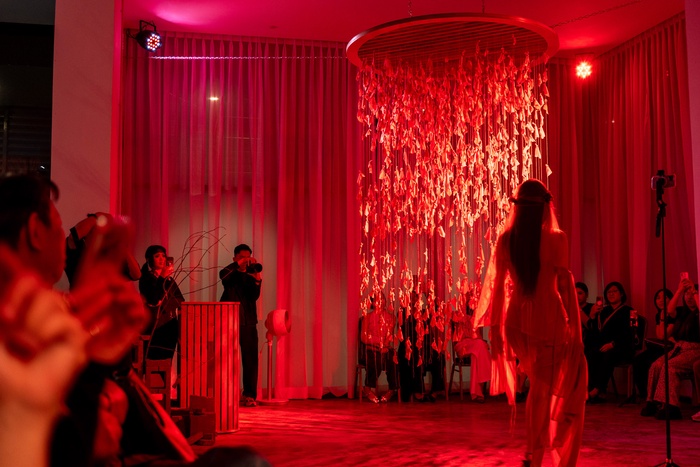 UNBOUND: Of Fabric & Bloom – Immersive Art Exhibition