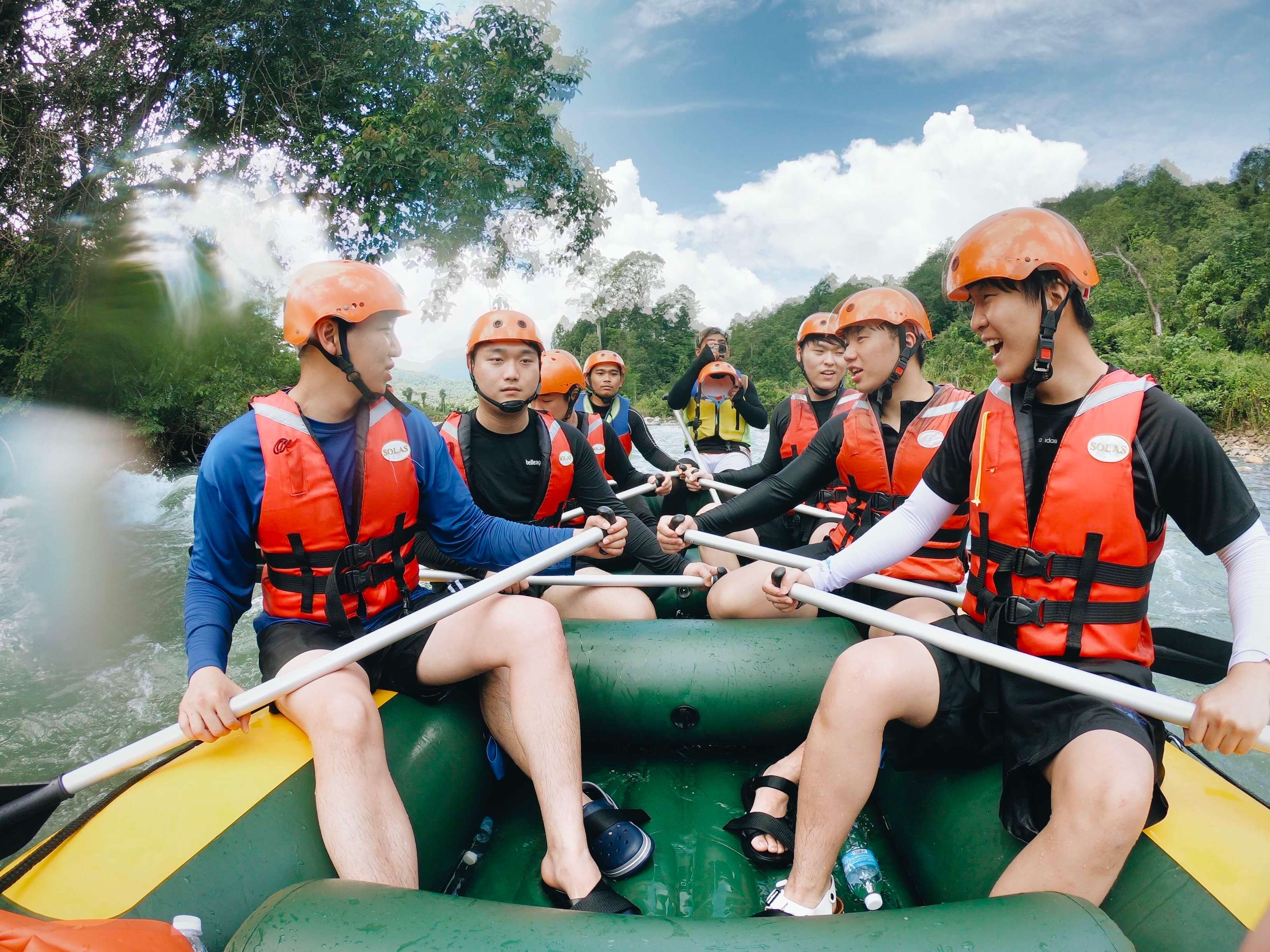 Have fun with your family and friends with a quick getaway at Kadamaian White Water Rafting.