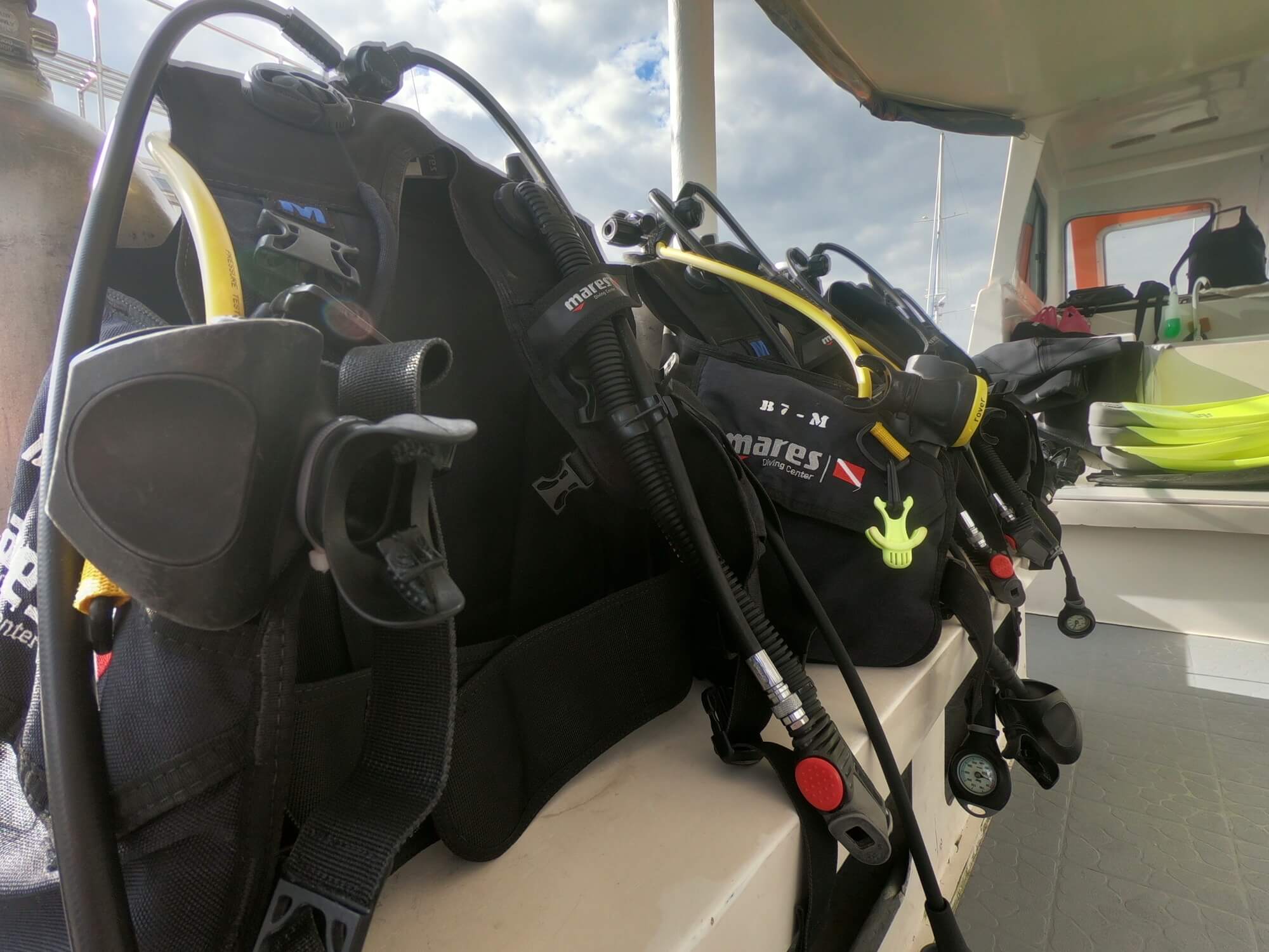 All of the diving equipment is thoroughly checked and sanitised before the activity.