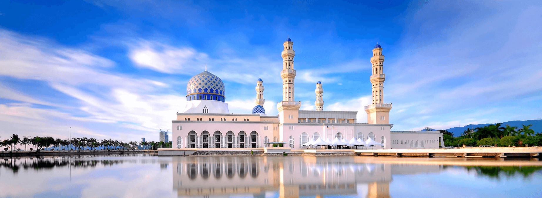 A majestic sight of Floating City Mosque at Kota Kinabalu