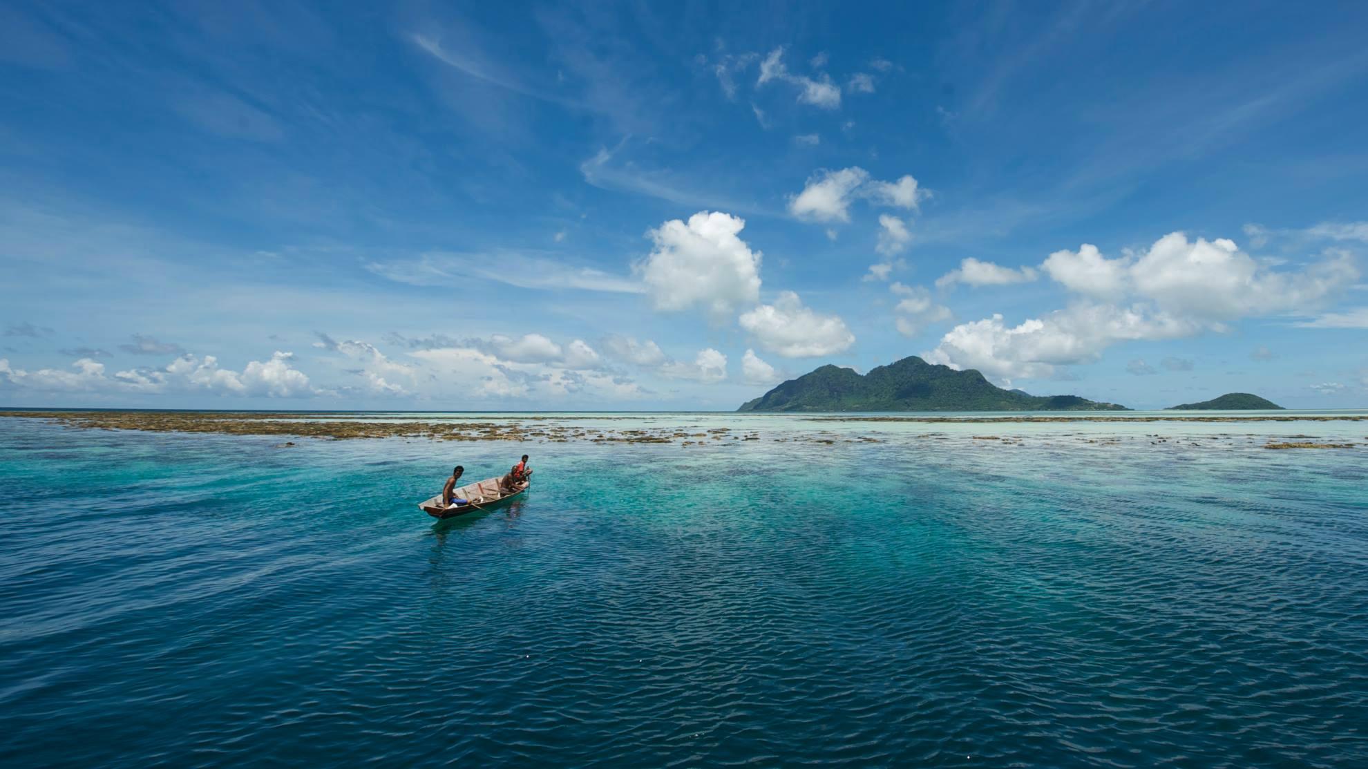 Mataking Island is an exclusive and secluded island perfect for divers, honeymooners and sea lovers.